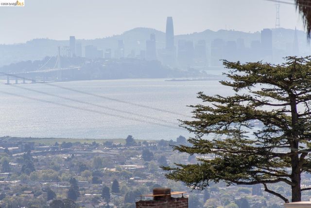 758 Spruce St, Berkeley, CA 94707