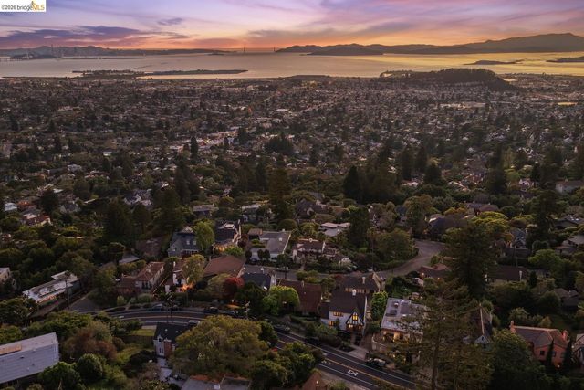 758 Spruce St, Berkeley, CA 94707