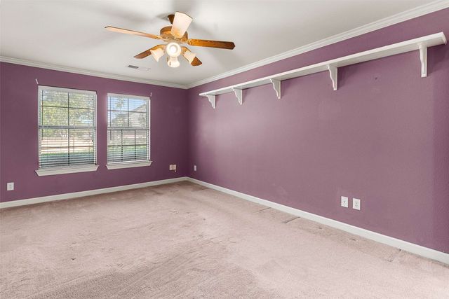 832 Beechcraft Avenue, Grand Prairie, TX 75051