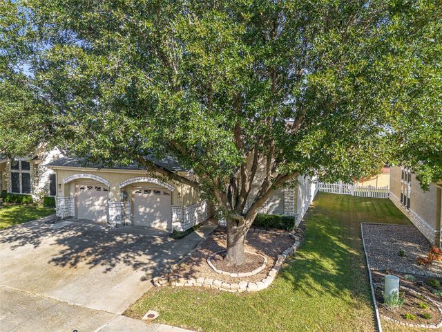 832 Beechcraft Avenue, Grand Prairie, TX 75051