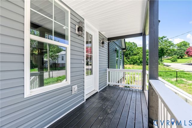 215 Mars St, Petersburg, VA 23803