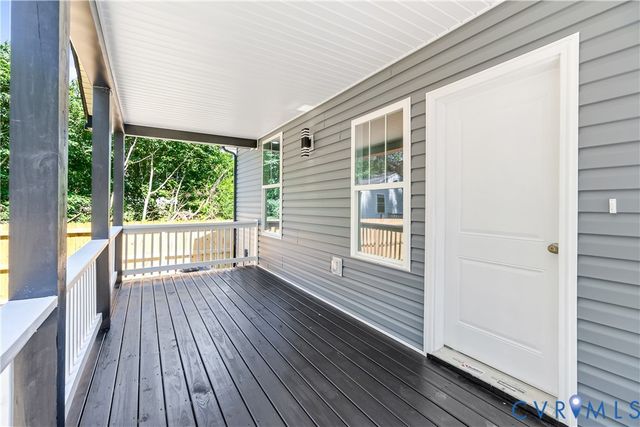 215 Mars St, Petersburg, VA 23803