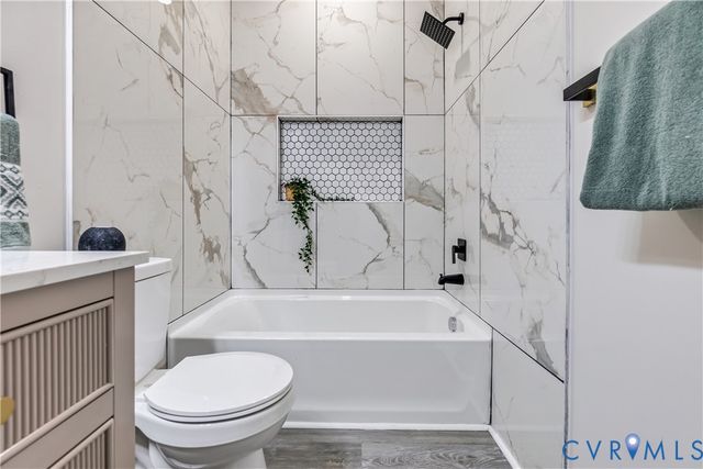 215 Mars St, Petersburg, VA 23803