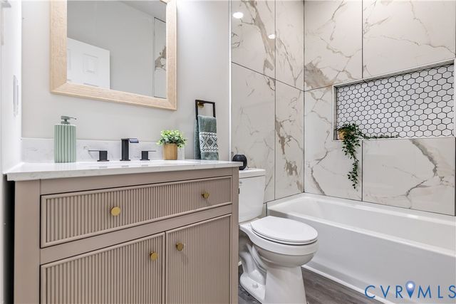 215 Mars St, Petersburg, VA 23803