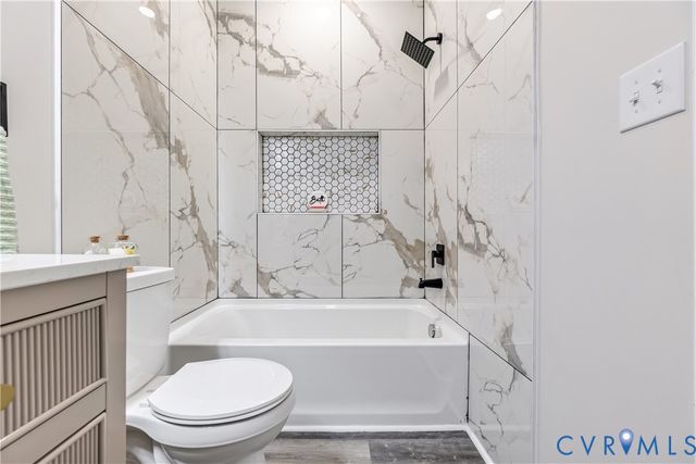 215 Mars St, Petersburg, VA 23803