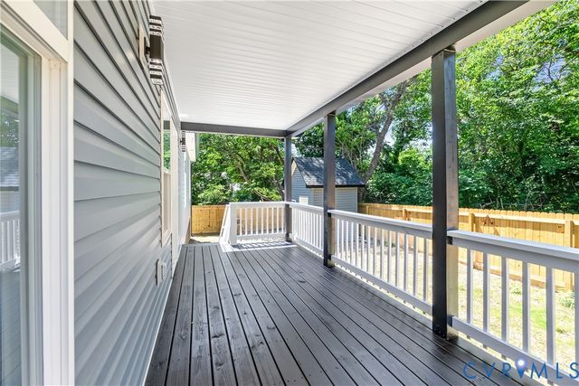 215 Mars St, Petersburg, VA 23803