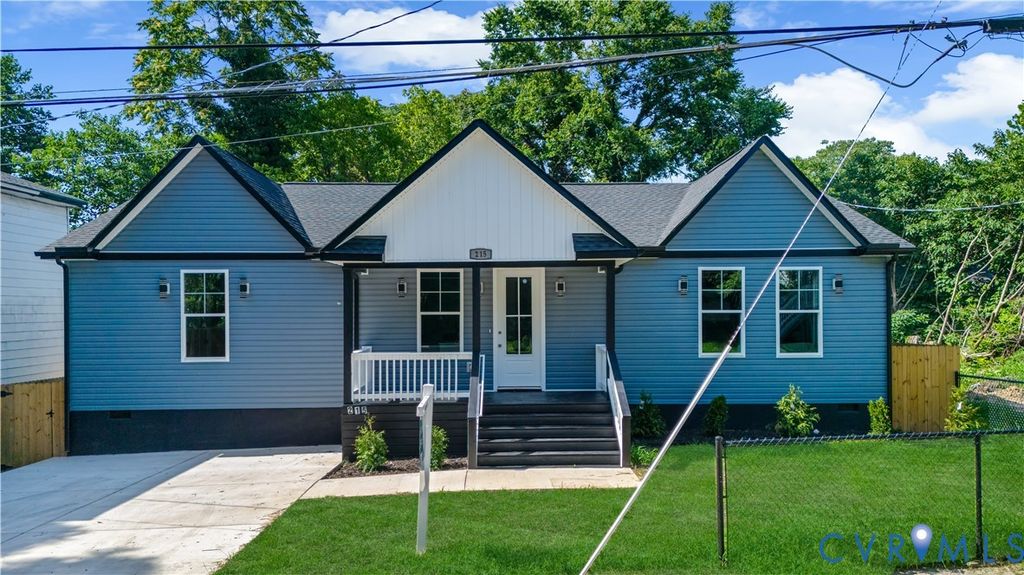 215 Mars St, Petersburg, VA 23803