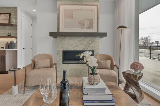 321 31st Ave N Apt 103, Nashville, TN 37203