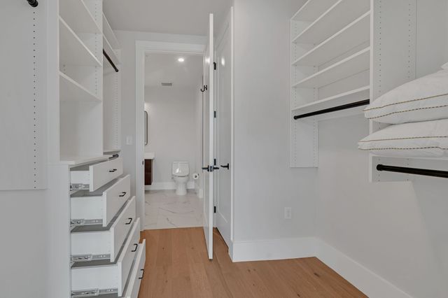 321 31st Ave N Apt 103, Nashville, TN 37203