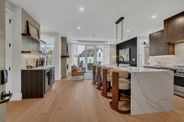 321 31st Ave N Apt 103, Nashville, TN 37203