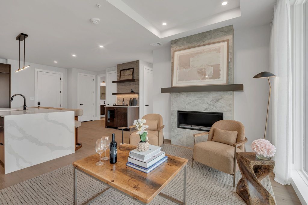 321 31st Ave N Apt 103, Nashville, TN 37203