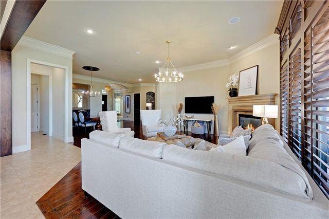 14105 Nicklaus Drive, Overland Park, KS 66223