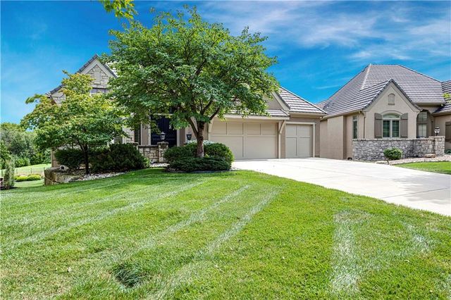 14105 Nicklaus Drive, Overland Park, KS 66223
