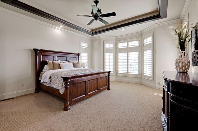 14105 Nicklaus Drive, Overland Park, KS 66223