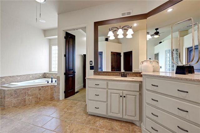 14105 Nicklaus Drive, Overland Park, KS 66223