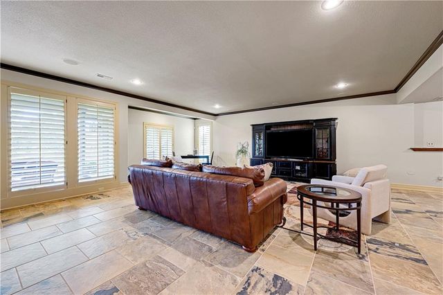 14105 Nicklaus Drive, Overland Park, KS 66223