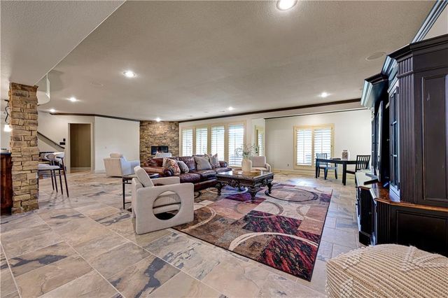 14105 Nicklaus Drive, Overland Park, KS 66223
