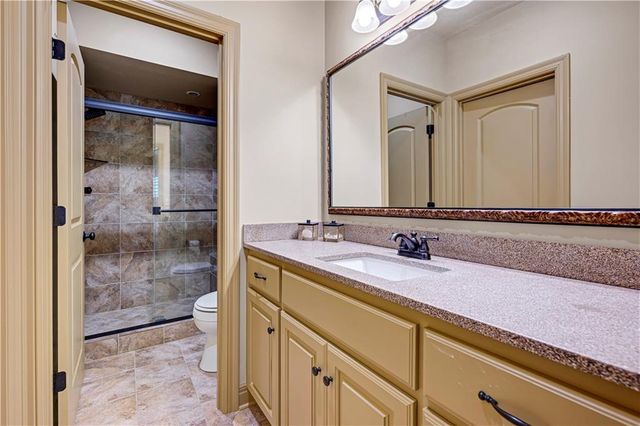 14105 Nicklaus Drive, Overland Park, KS 66223