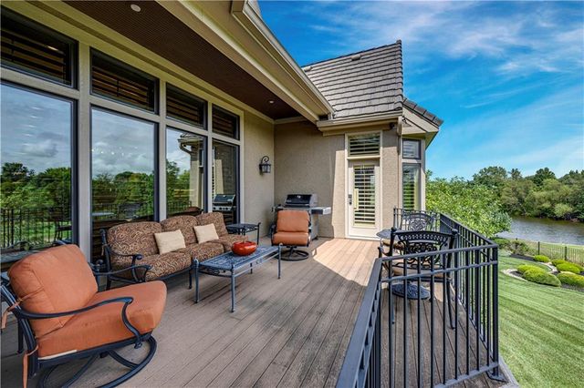 14105 Nicklaus Drive, Overland Park, KS 66223