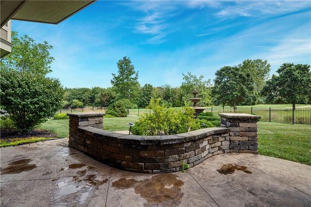 14105 Nicklaus Drive, Overland Park, KS 66223