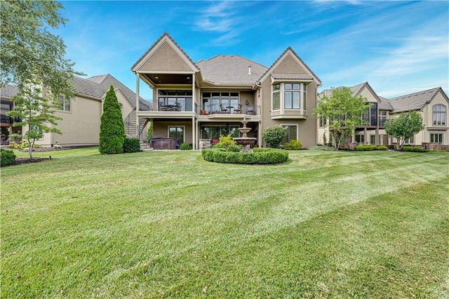 14105 Nicklaus Drive, Overland Park, KS 66223