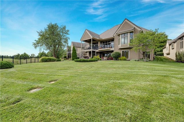 14105 Nicklaus Drive, Overland Park, KS 66223