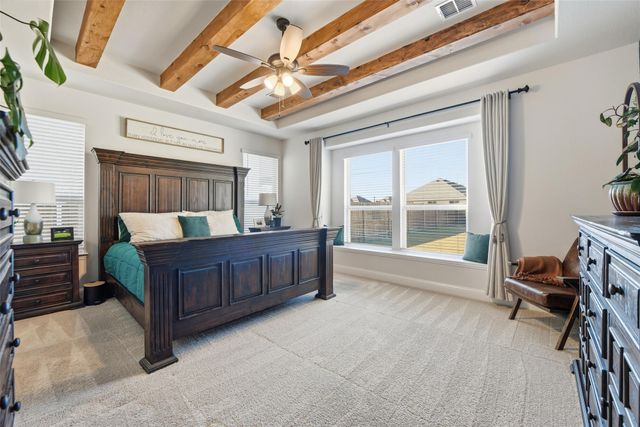 222 Lakewood Lane, Ponder, TX 76259