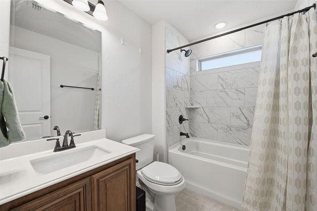 222 Lakewood Lane, Ponder, TX 76259