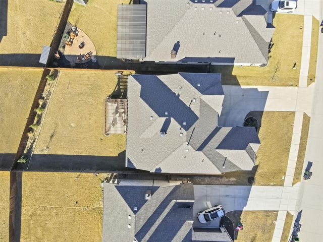 222 Lakewood Lane, Ponder, TX 76259