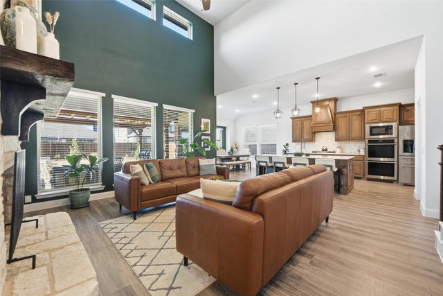 222 Lakewood Lane, Ponder, TX 76259