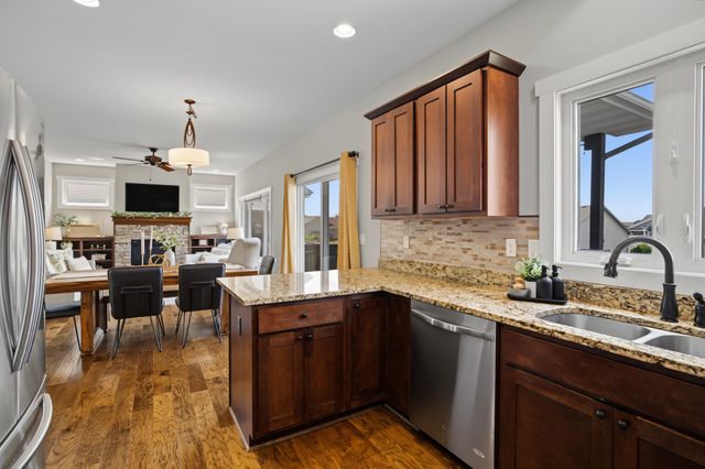 1206 NW Abbie Drive, Ankeny, IA 50023