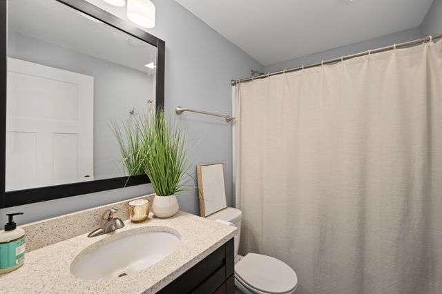 1206 NW Abbie Drive, Ankeny, IA 50023