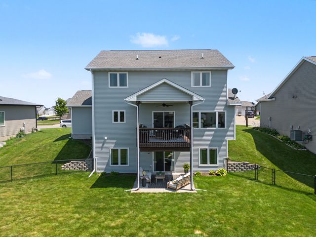 1206 NW Abbie Drive, Ankeny, IA 50023