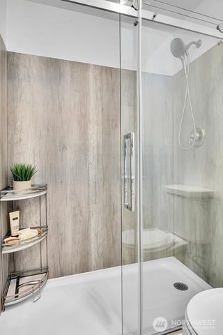 12419 NE 107th Place, Kirkland, WA 98033