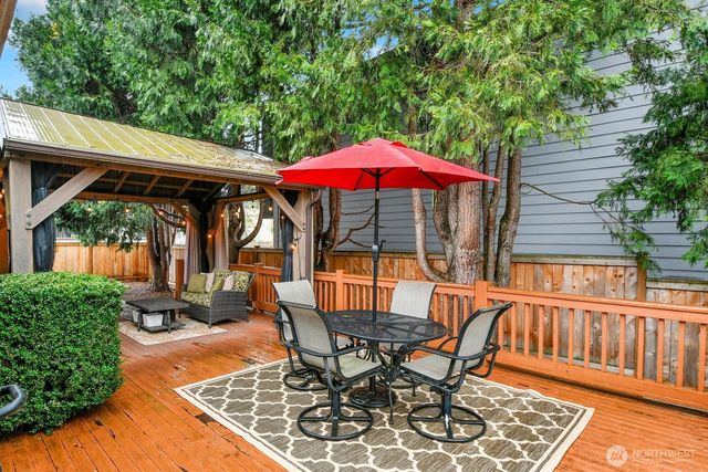 12419 NE 107th Place, Kirkland, WA 98033