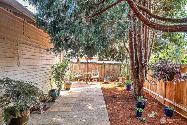 12419 NE 107th Place, Kirkland, WA 98033