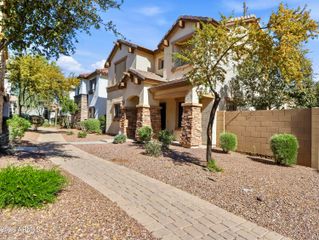 2472 E BOSTON Street, Gilbert, AZ 85295