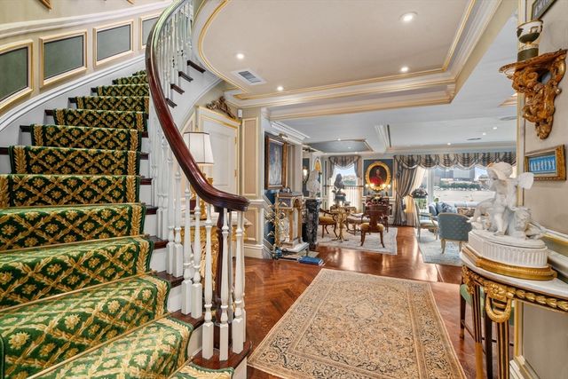 316 Beacon St Penthouse, Boston, MA 02116
