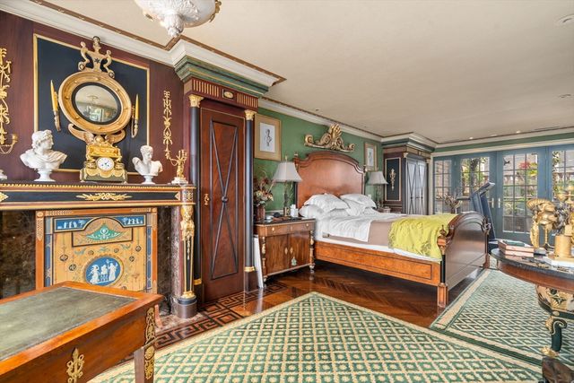 316 Beacon St Penthouse, Boston, MA 02116