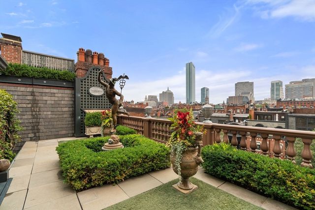 316 Beacon St Penthouse, Boston, MA 02116