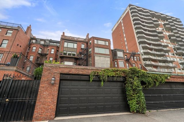316 Beacon St Penthouse, Boston, MA 02116