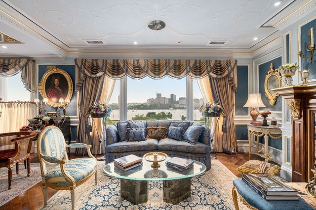 316 Beacon St Penthouse, Boston, MA 02116