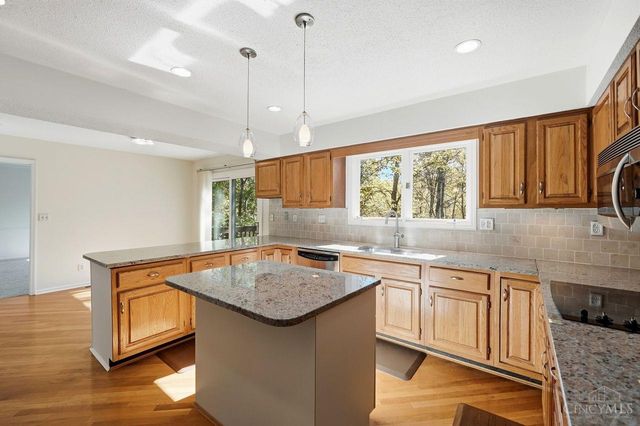 3843 Blackwood Court, Blue Ash, OH 45236