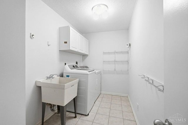 3843 Blackwood Court, Blue Ash, OH 45236