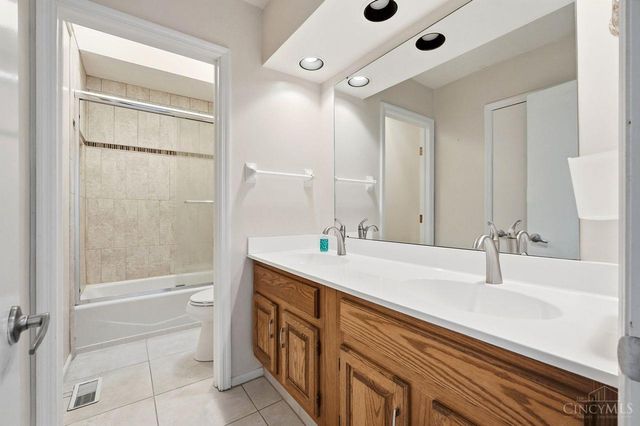 3843 Blackwood Court, Blue Ash, OH 45236
