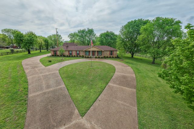 117 Brights Ln, Gallatin, TN 37066