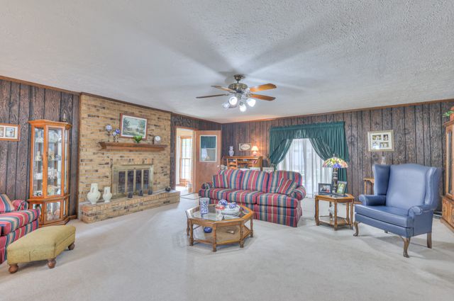 117 Brights Ln, Gallatin, TN 37066