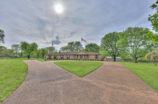 117 Brights Ln, Gallatin, TN 37066