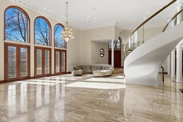 260 Beech Street, Highland Park, IL 60035