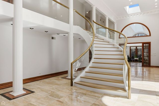 260 Beech Street, Highland Park, IL 60035